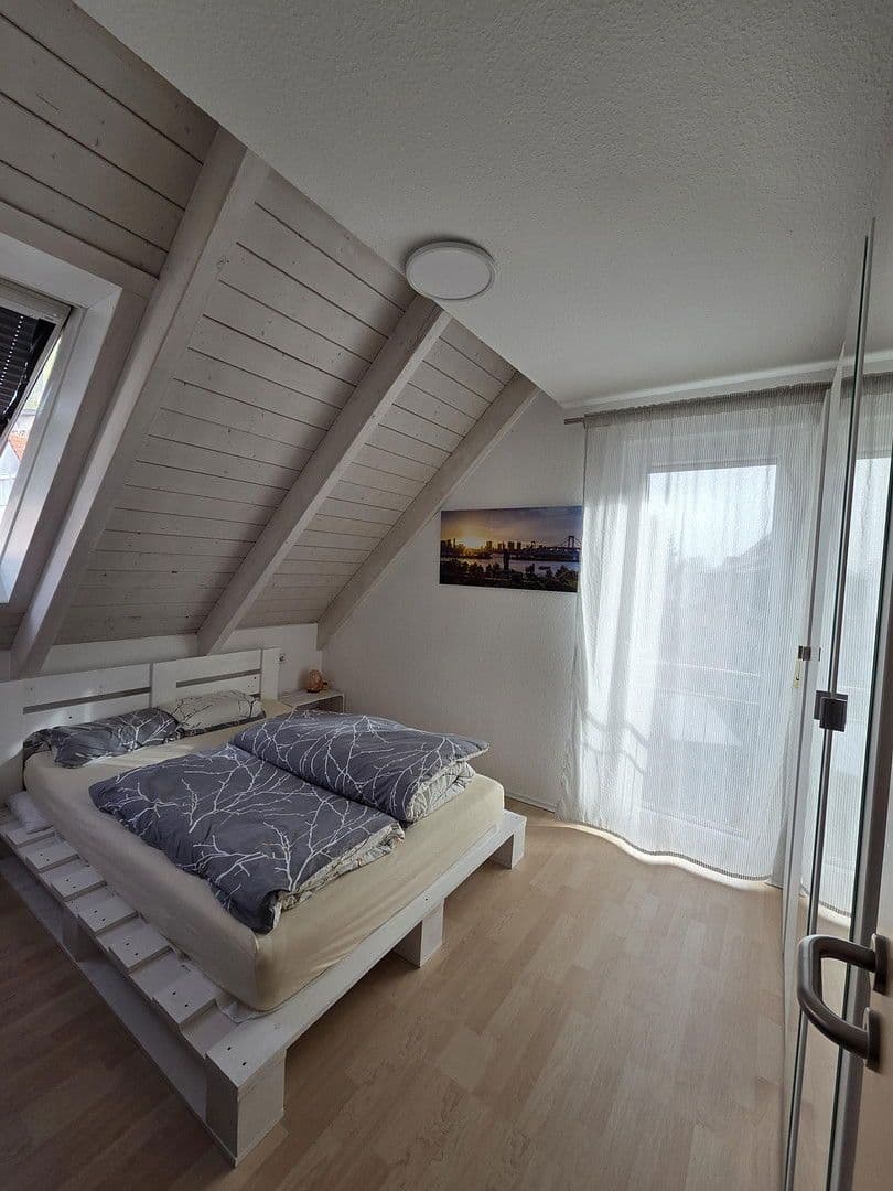 Prenájom bytu 2-izbový 58 m², Schoellstr. 5, Stuttgart-Plieningen, Bádensko-Wurttembersko Prenájom bytu 2-izbový 58 m², Schoellstr. 5, Stuttgart-Plieningen, Bádensko-Wurttembersko