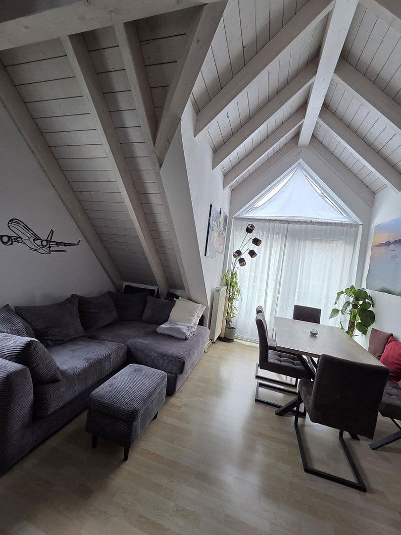 Prenájom bytu 2-izbový 58 m², Schoellstr. 5, Stuttgart-Plieningen, Bádensko-Wurttembersko Prenájom bytu 2-izbový 58 m², Schoellstr. 5, Stuttgart-Plieningen, Bádensko-Wurttembersko