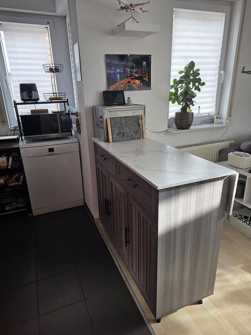 Prenájom bytu 2-izbový 58 m², Schoellstr. 5, Stuttgart-Plieningen, Bádensko-Wurttembersko Prenájom bytu 2-izbový 58 m², Schoellstr. 5, Stuttgart-Plieningen, Bádensko-Wurttembersko