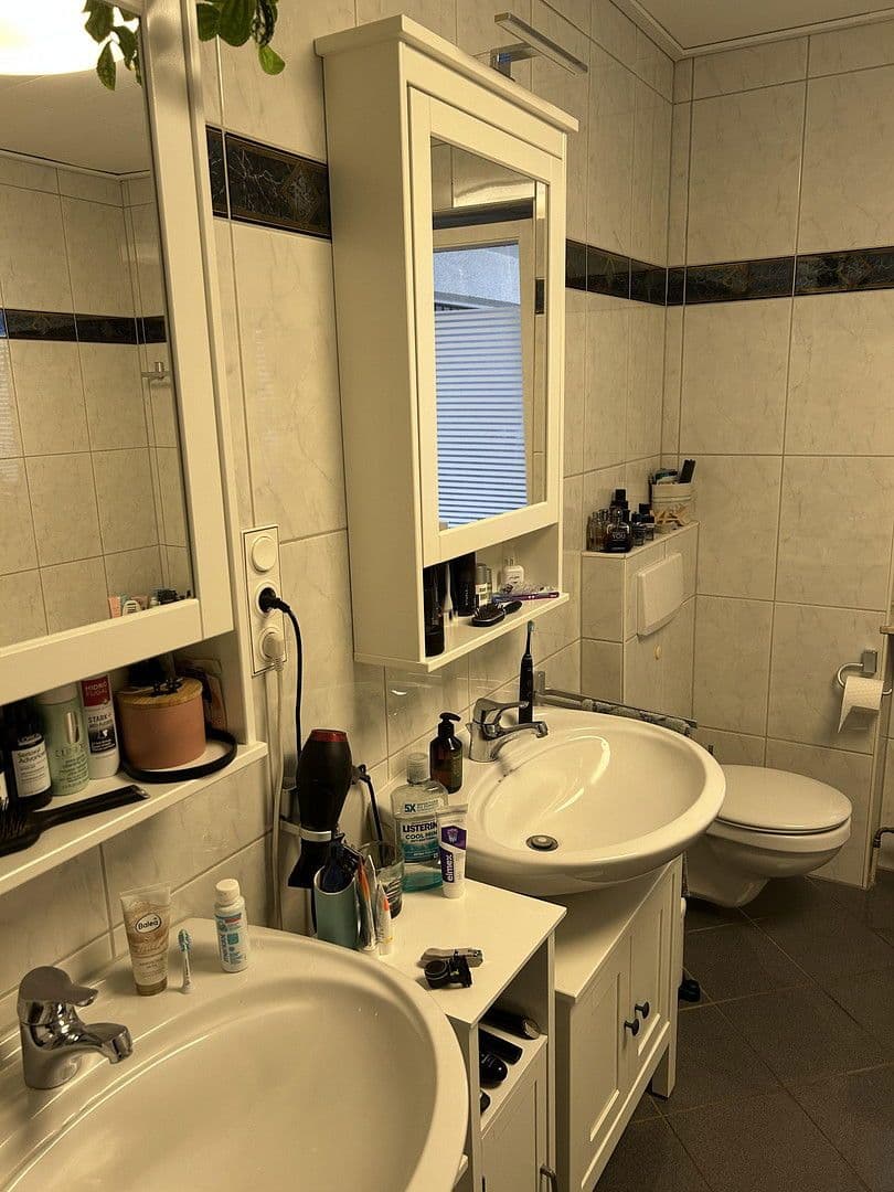 Prenájom bytu 4-izbový 124 m², Alzenau, Bavorsko Prenájom bytu 4-izbový 124 m², Alzenau, Bavorsko