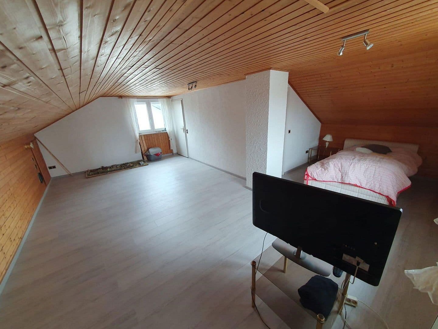 Prenájom domu 160 m², pozemek 346 m², Gilching, Bavorsko Prenájom domu 160 m², pozemek 346 m², Gilching, Bavorsko