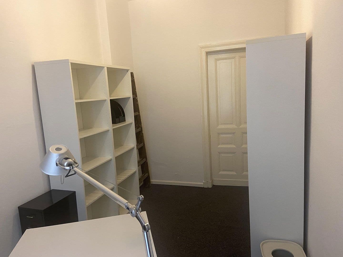 Prenájom kancelárie 10 m², Berlin, Berlín Prenájom kancelárie 10 m², Berlin, Berlín