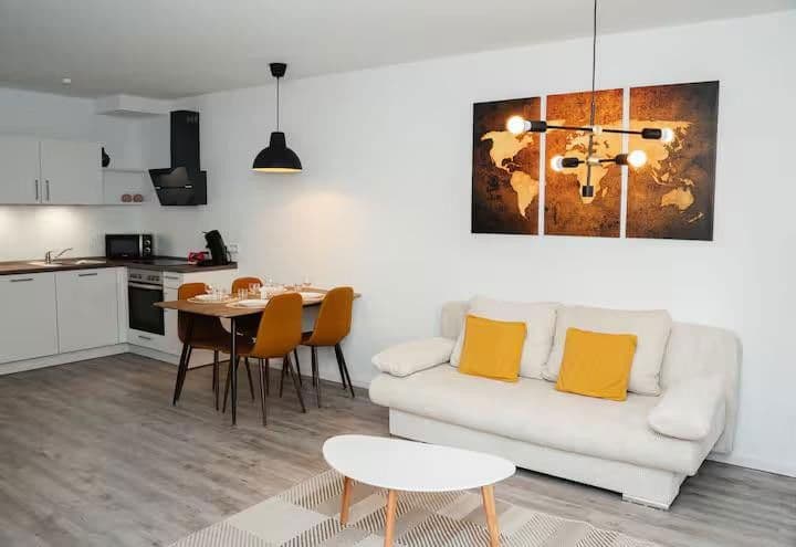 Prenájom bytu 2-izbový 59 m², Bremen, Brémy Prenájom bytu 2-izbový 59 m², Bremen, Brémy