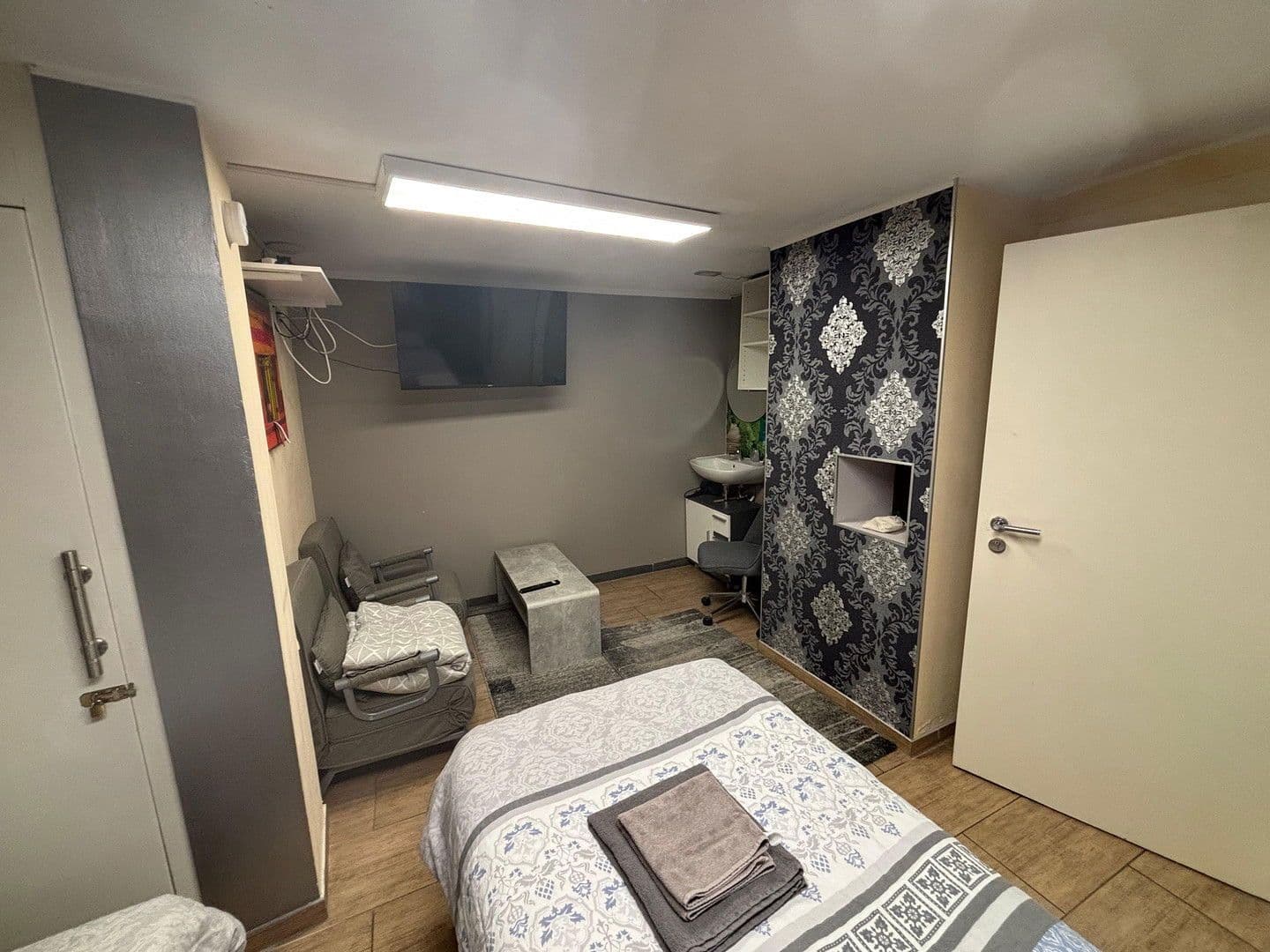 Prenájom bytu 2-izbový 43 m², Trier Feyen/Weismark, Porýnie-Falcko Prenájom bytu 2-izbový 43 m², Trier Feyen/Weismark, Porýnie-Falcko