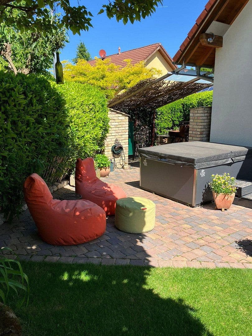Predaj domu 162 m², pozemok 458 m², Udenheim, Porýnie-Falcko Predaj domu 162 m², pozemok 458 m², Udenheim, Porýnie-Falcko