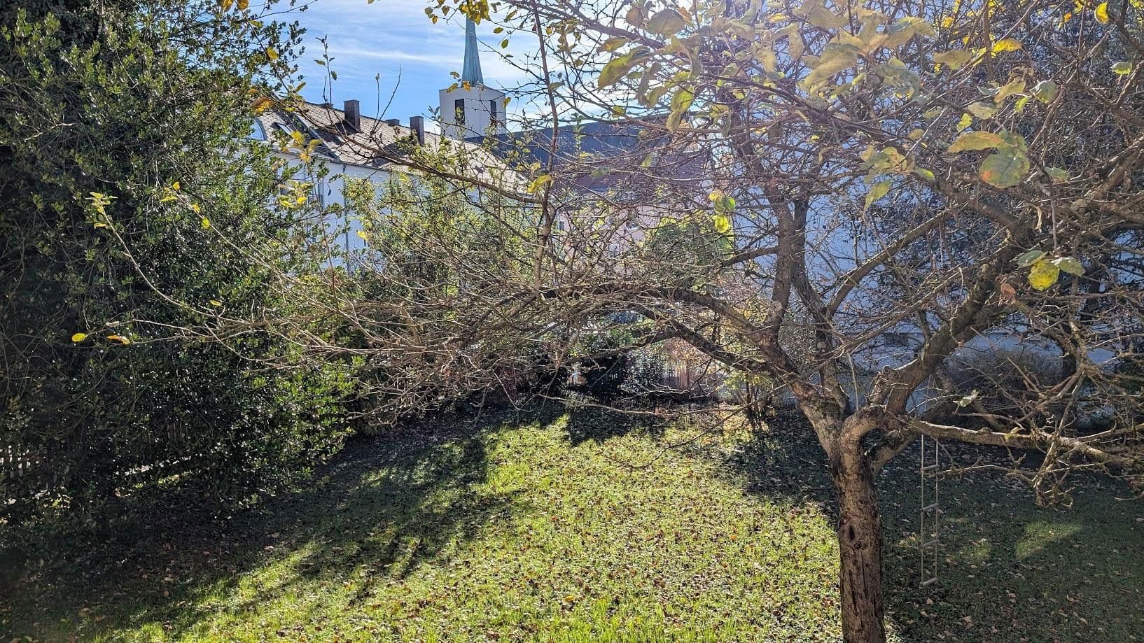 Predaj domu 262 m², pozemek 1.050 m², Von-der-Tann-Straße 3a, Rosenheim, Bavorsko Predaj domu 262 m², pozemek 1.050 m², Von-der-Tann-Straße 3a, Rosenheim, Bavorsko