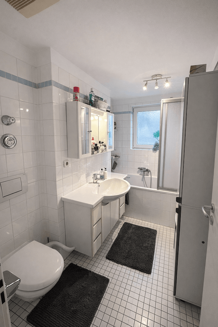 Prenájom bytu 3-izbový 90 m², August Hörmann Platz 2, Gauting, Bavorsko Prenájom bytu 3-izbový 90 m², August Hörmann Platz 2, Gauting, Bavorsko