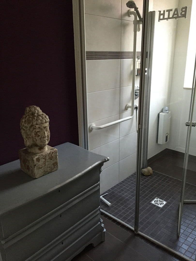 Predaj domu 821 m², pozemek 2.290 m², Schwarmstedt, Dolné Sasko Predaj domu 821 m², pozemek 2.290 m², Schwarmstedt, Dolné Sasko