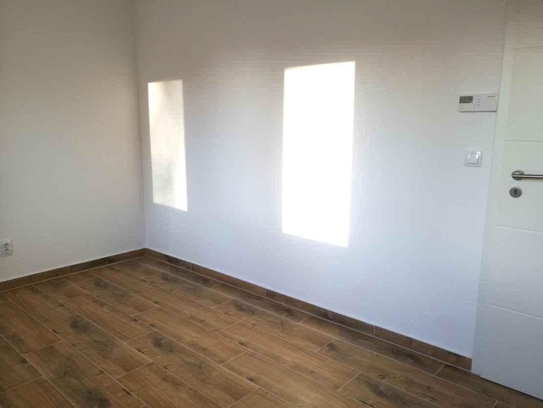 Prenájom domu 160 m², pozemek 385 m², Wächtersbach, Hesensko Prenájom domu 160 m², pozemek 385 m², Wächtersbach, Hesensko