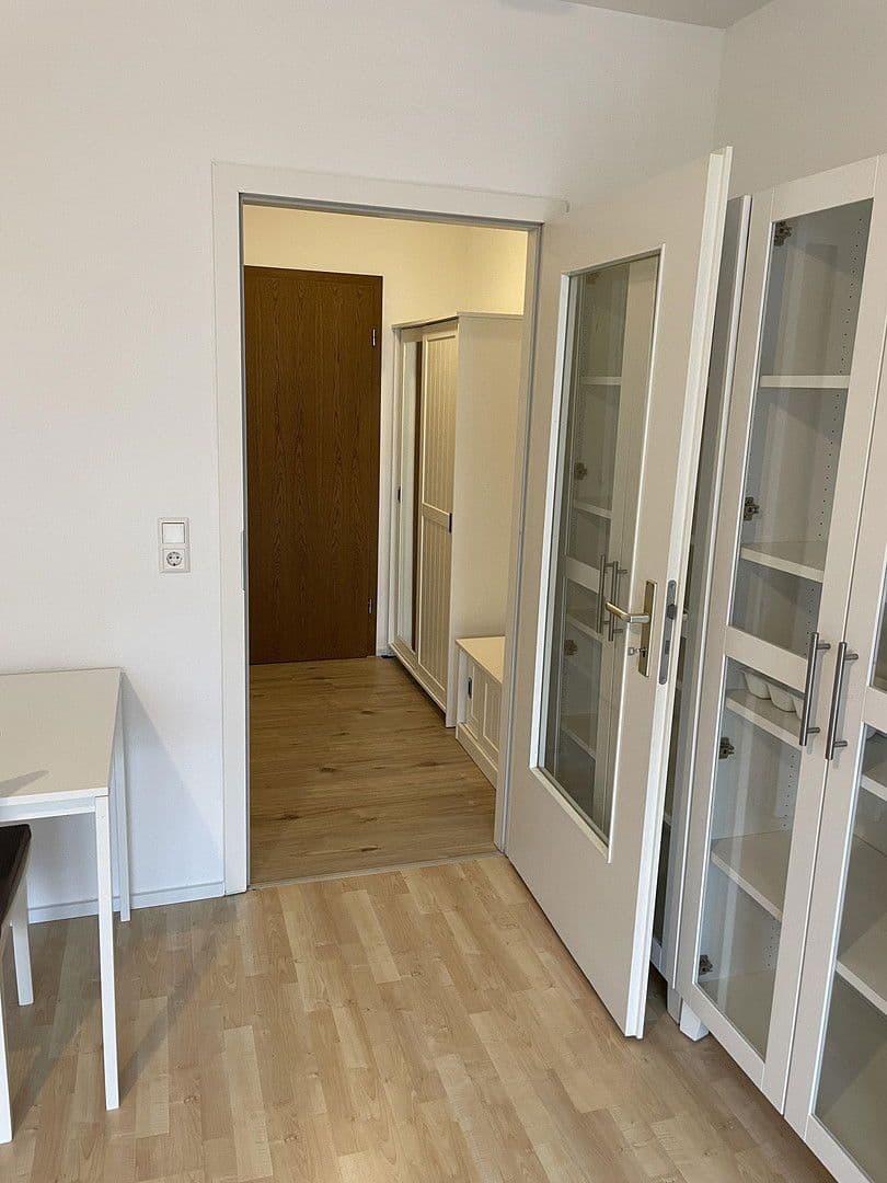 Prenájom bytu 1-izbový 38 m², Bad Schönborn, Bádensko-Wurttembersko Prenájom bytu 1-izbový 38 m², Bad Schönborn, Bádensko-Wurttembersko