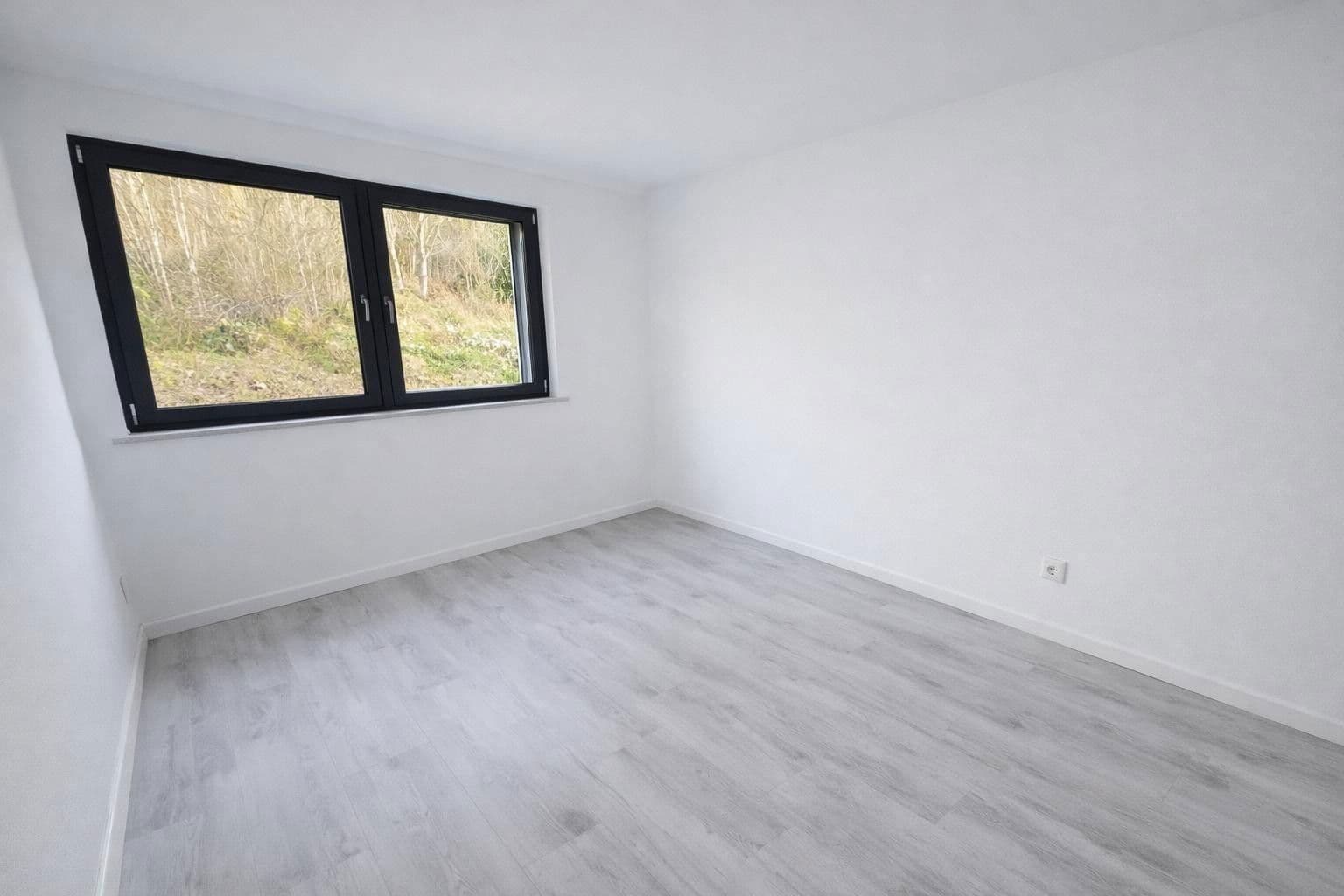 Prenájom bytu 2-izbový 60 m², Hüttemeisterstraße 15, Lüdenscheid, Severné Porýnie - Westfálsko Prenájom bytu 2-izbový 60 m², Hüttemeisterstraße 15, Lüdenscheid, Severné Porýnie - Westfálsko