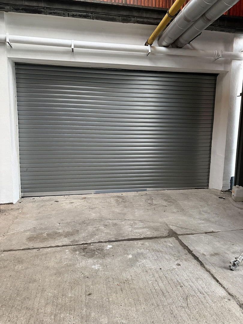 Prenájom nebytového priestoru 13.000 m², Posener Straße 35A, Lübeck, Šlezvicko-Holštajnsko Prenájom nebytového priestoru 13.000 m², Posener Straße 35A, Lübeck, Šlezvicko-Holštajnsko