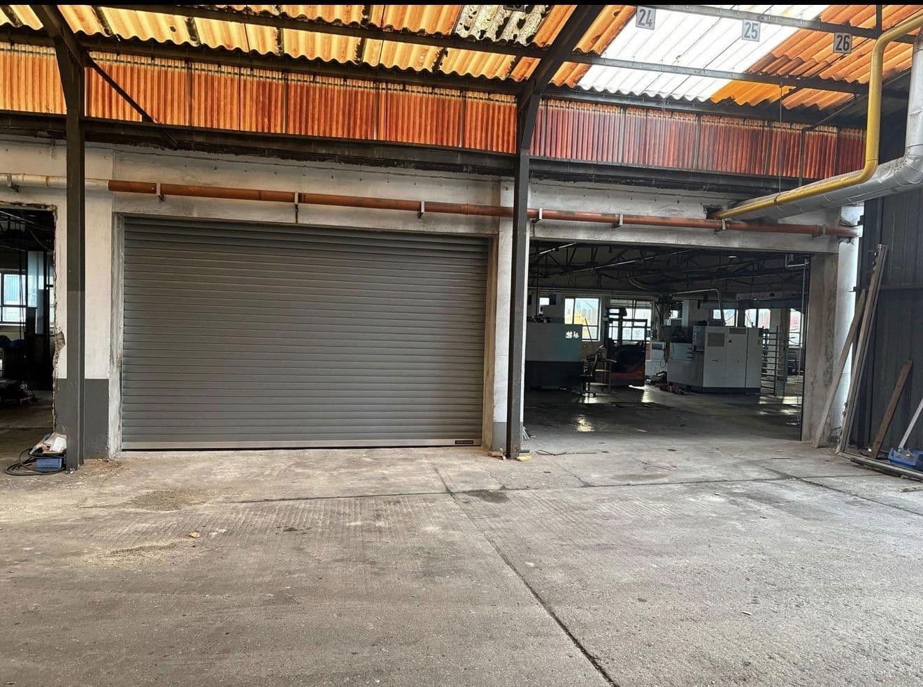 Prenájom nebytového priestoru 13.000 m², Posener Straße 35A, Lübeck, Šlezvicko-Holštajnsko Prenájom nebytového priestoru 13.000 m², Posener Straße 35A, Lübeck, Šlezvicko-Holštajnsko