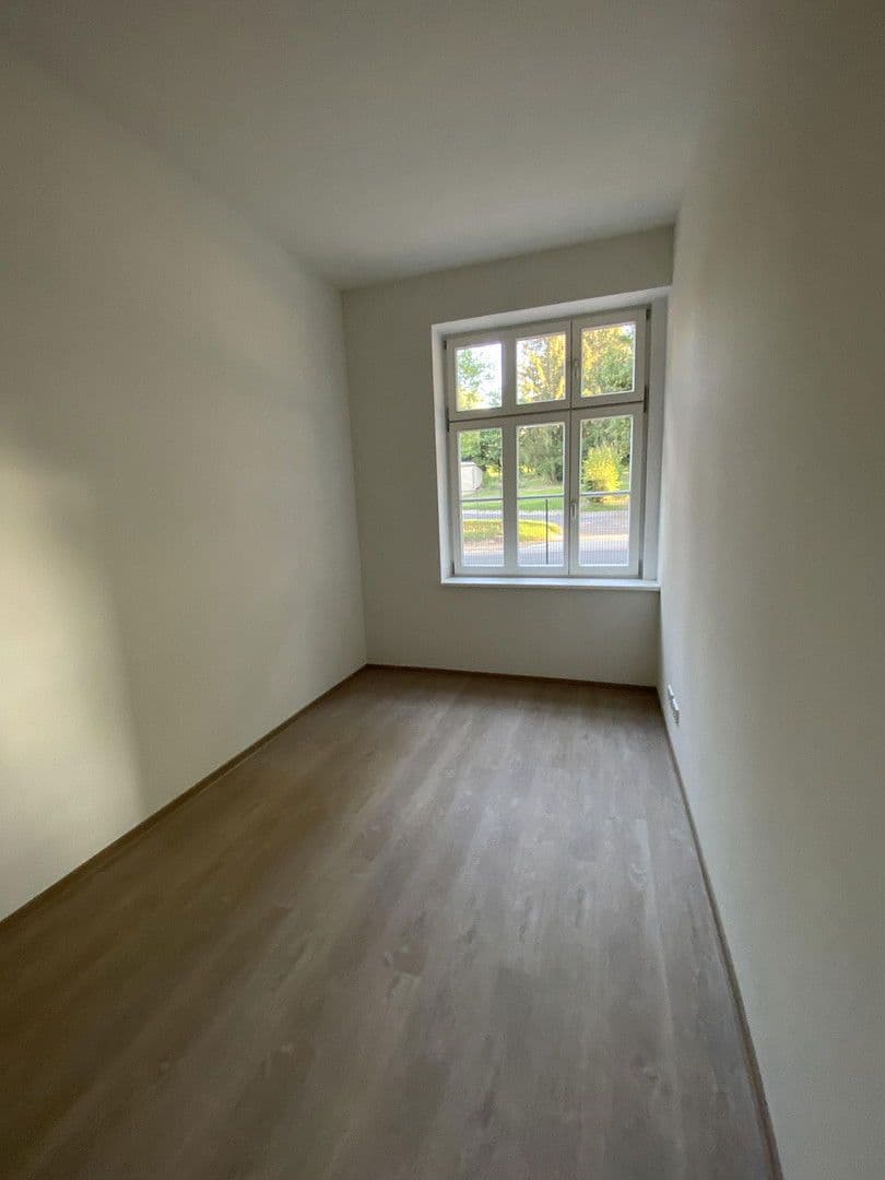 Prenájom bytu 2-izbový 57 m², Schlaurother Str. 10, Görlitz, Sasko Prenájom bytu 2-izbový 57 m², Schlaurother Str. 10, Görlitz, Sasko