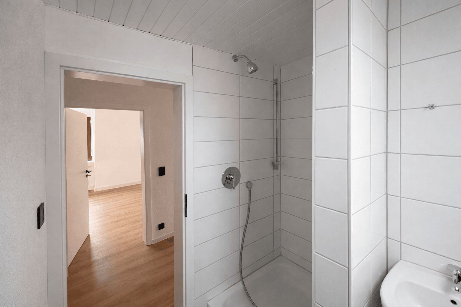 Prenájom bytu 3-izbový 60 m², Eybacher Straße 11/1, Stuttgart-Wangen, Bádensko-Wurttembersko Prenájom bytu 3-izbový 60 m², Eybacher Straße 11/1, Stuttgart-Wangen, Bádensko-Wurttembersko