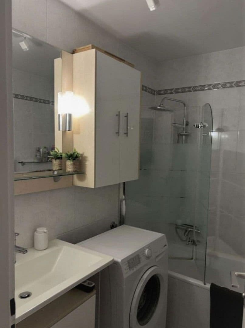 Prenájom bytu 2-izbový 38 m², Melker Gasse 13/3, Baden, Dolné Rakúsko Prenájom bytu 2-izbový 38 m², Melker Gasse 13/3, Baden, Dolné Rakúsko