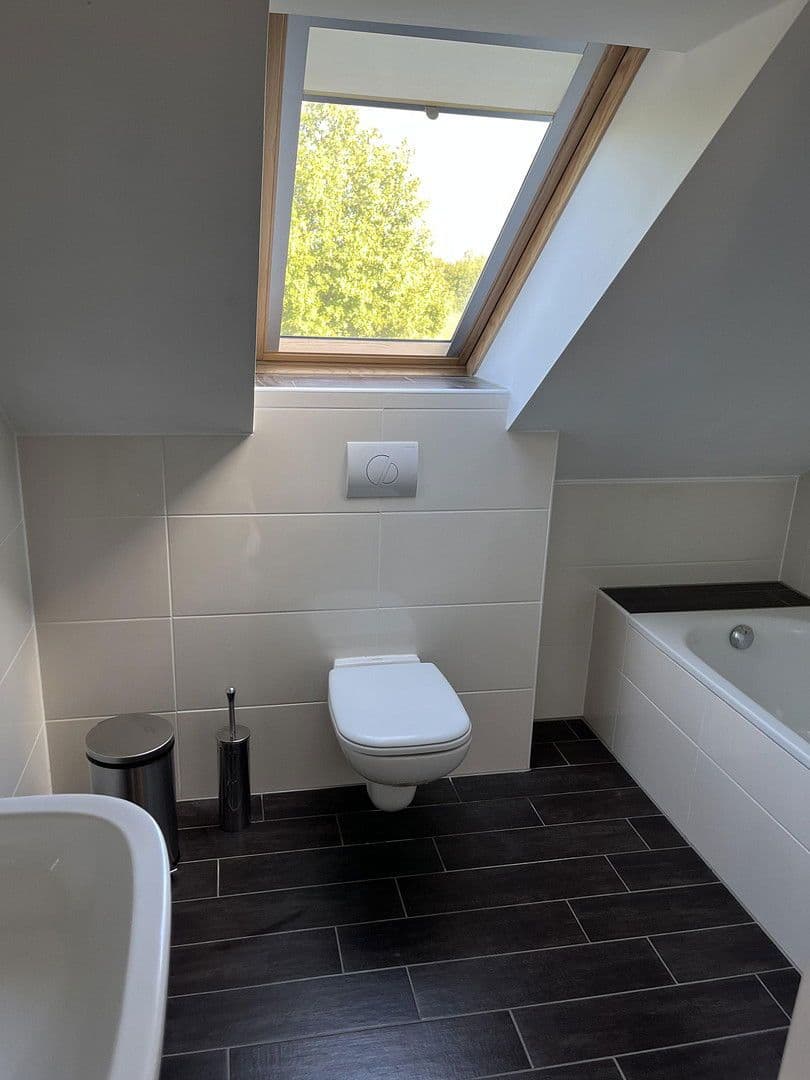 Predaj domu 128 m², pozemek 150 m², Hannover, Dolné Sasko Predaj domu 128 m², pozemek 150 m², Hannover, Dolné Sasko