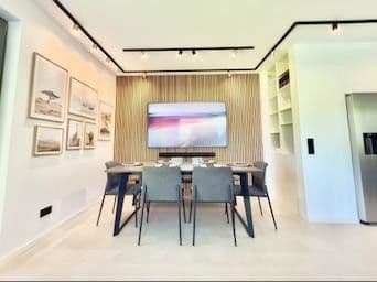 Prenájom bytu 4-izbový 124 m², Hamburg, Hamburg Prenájom bytu 4-izbový 124 m², Hamburg, Hamburg