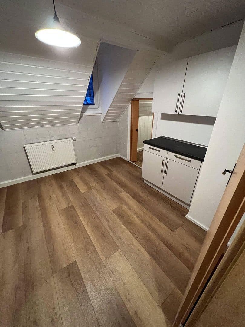 Prenájom bytu 2-izbový 62 m², Am Brestenberg 9, Schramberg, Bádensko-Wurttembersko Prenájom bytu 2-izbový 62 m², Am Brestenberg 9, Schramberg, Bádensko-Wurttembersko