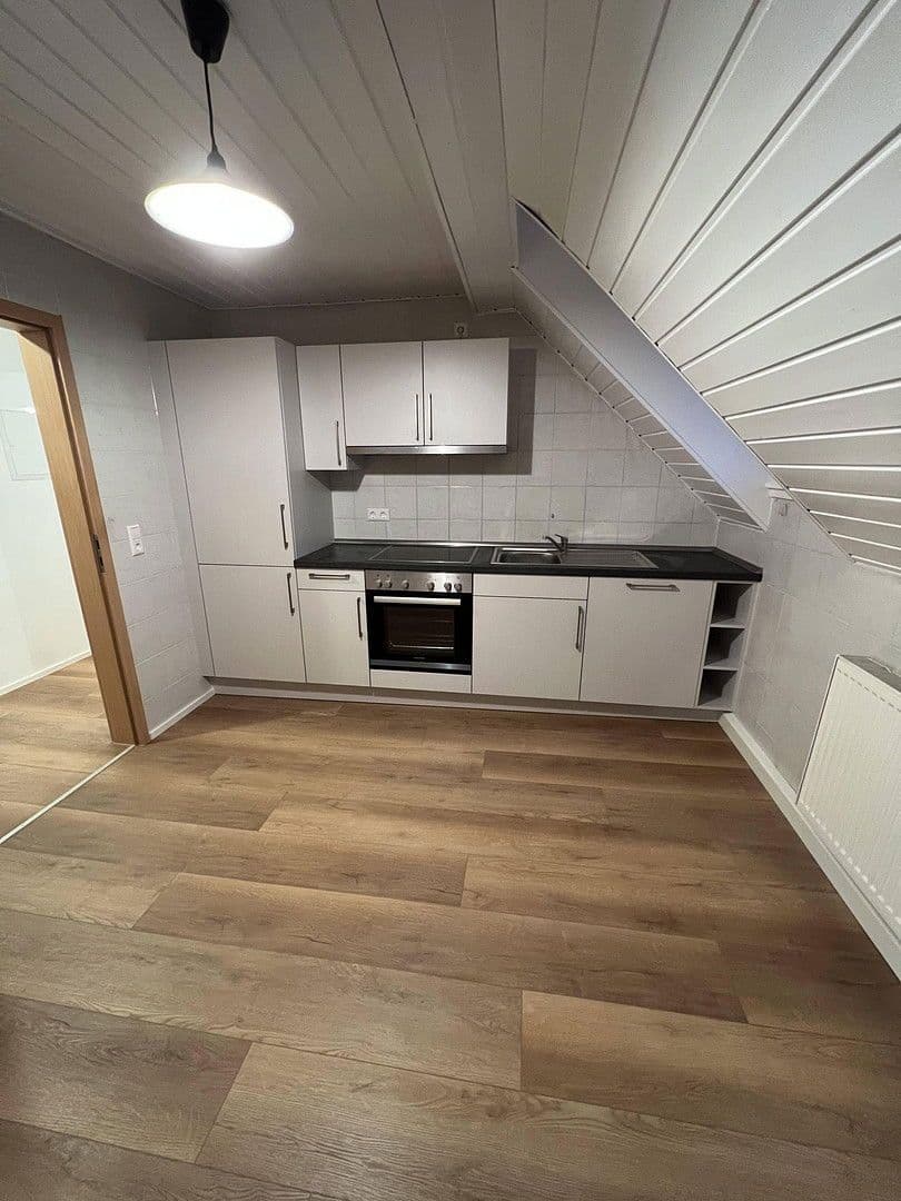 Prenájom bytu 2-izbový 62 m², Am Brestenberg 9, Schramberg, Bádensko-Wurttembersko Prenájom bytu 2-izbový 62 m², Am Brestenberg 9, Schramberg, Bádensko-Wurttembersko