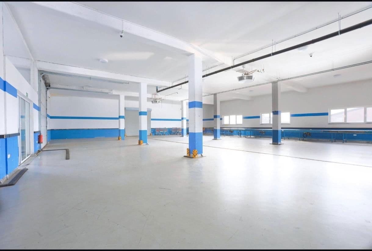 Prenájom nebytového priestoru 1.690 m², Niddatal, Hesensko Prenájom nebytového priestoru 1.690 m², Niddatal, Hesensko