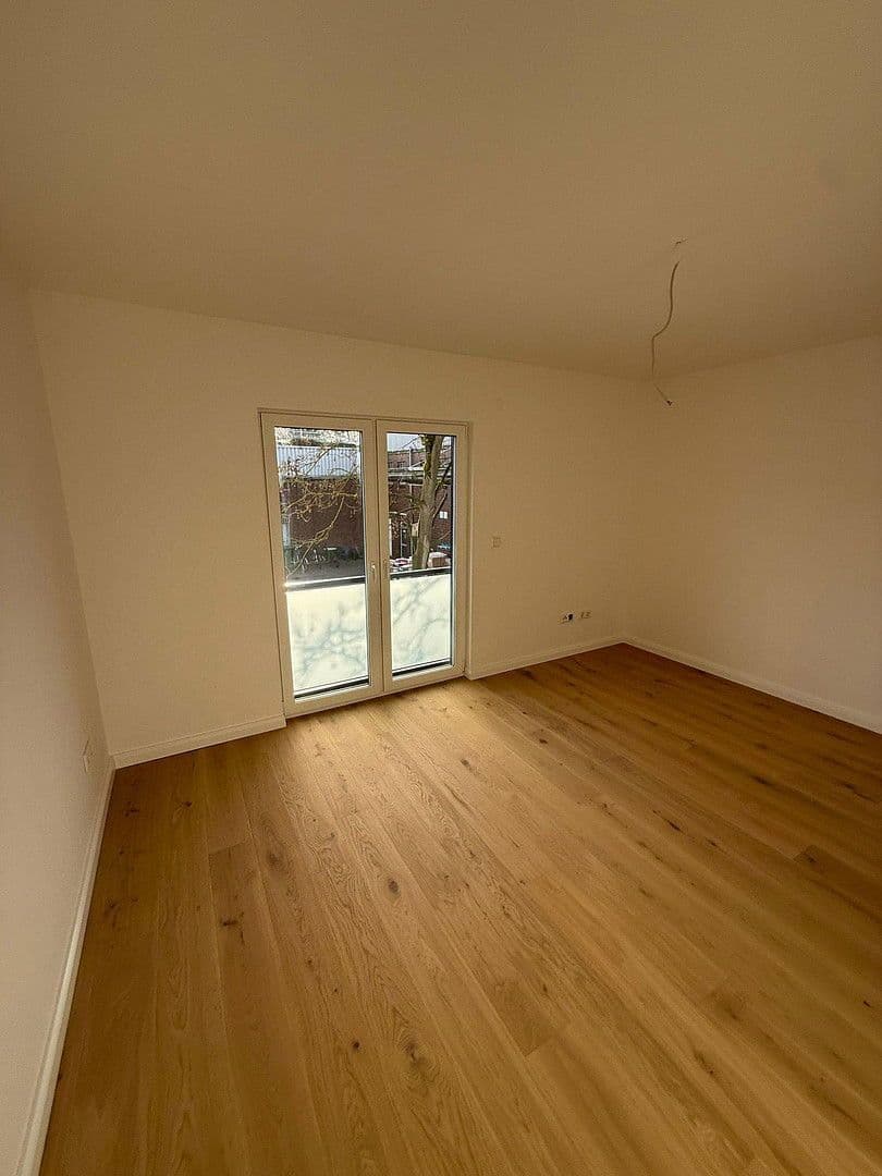 Predaj domu 127 m², pozemek 321 m², Kattenturmer Heerstraße 138c, Bremen, Brémy Predaj domu 127 m², pozemek 321 m², Kattenturmer Heerstraße 138c, Bremen, Brémy