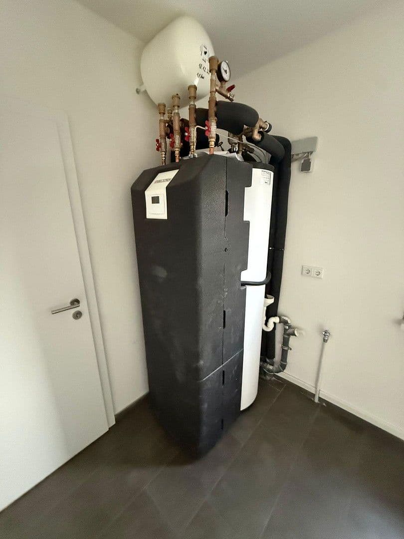 Predaj domu 127 m², pozemek 321 m², Kattenturmer Heerstraße 138c, Bremen, Brémy Predaj domu 127 m², pozemek 321 m², Kattenturmer Heerstraße 138c, Bremen, Brémy