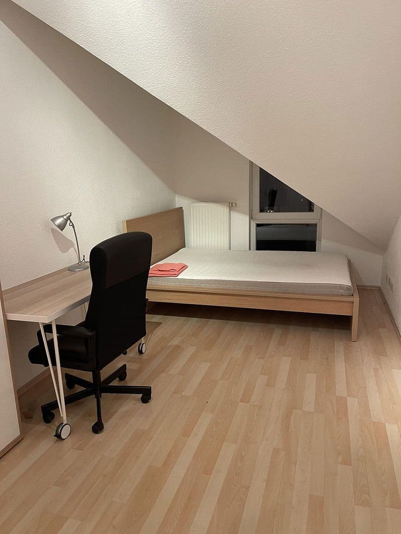 Prenájom bytu 3-izbový 85 m², Mainz-Kostheim, Hesensko Prenájom bytu 3-izbový 85 m², Mainz-Kostheim, Hesensko