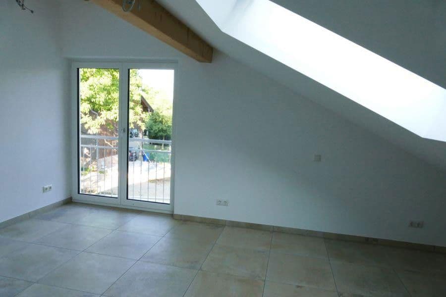 Prenájom domu 145 m², pozemek 150 m², Aying, Bavorsko Prenájom domu 145 m², pozemek 150 m², Aying, Bavorsko