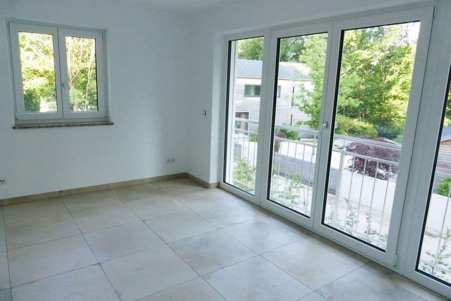Prenájom domu 145 m², pozemek 150 m², Aying, Bavorsko Prenájom domu 145 m², pozemek 150 m², Aying, Bavorsko