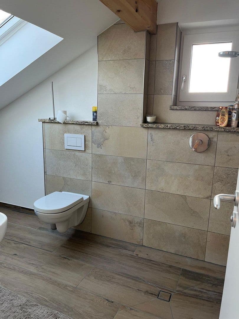 Prenájom domu 145 m², pozemek 150 m², Aying, Bavorsko Prenájom domu 145 m², pozemek 150 m², Aying, Bavorsko