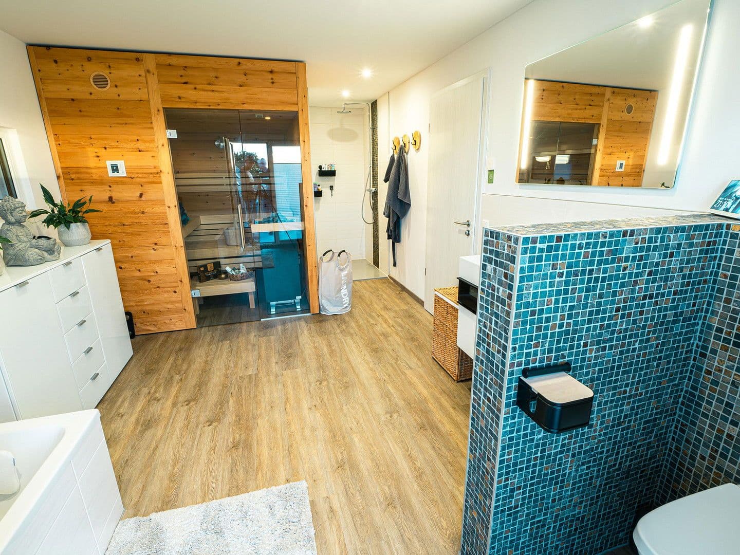 Predaj domu 210 m², pozemek 611 m², Schmalenberg, Porýnie-Falcko Predaj domu 210 m², pozemek 611 m², Schmalenberg, Porýnie-Falcko