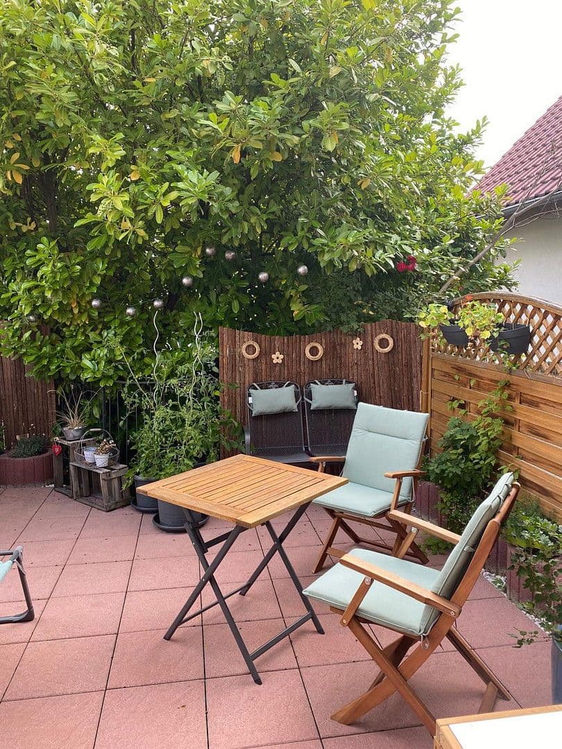 Prenájom bytu 1-izbový 74 m², Neuenbürg, Bádensko-Wurttembersko Prenájom bytu 1-izbový 74 m², Neuenbürg, Bádensko-Wurttembersko