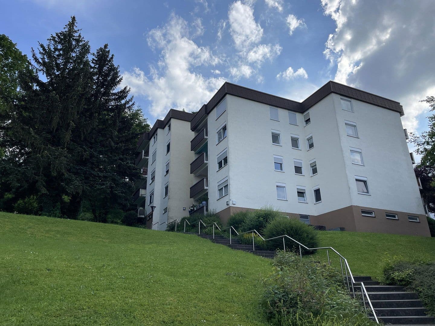 Prenájom bytu 2-izbový 57 m², Obrigheim, Bádensko-Wurttembersko Prenájom bytu 2-izbový 57 m², Obrigheim, Bádensko-Wurttembersko