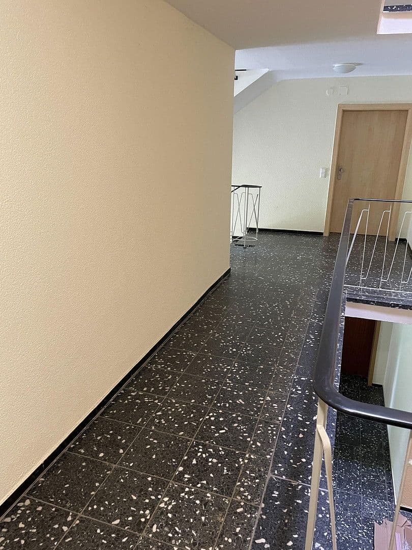 Prenájom bytu 2-izbový 57 m², Obrigheim, Bádensko-Wurttembersko Prenájom bytu 2-izbový 57 m², Obrigheim, Bádensko-Wurttembersko