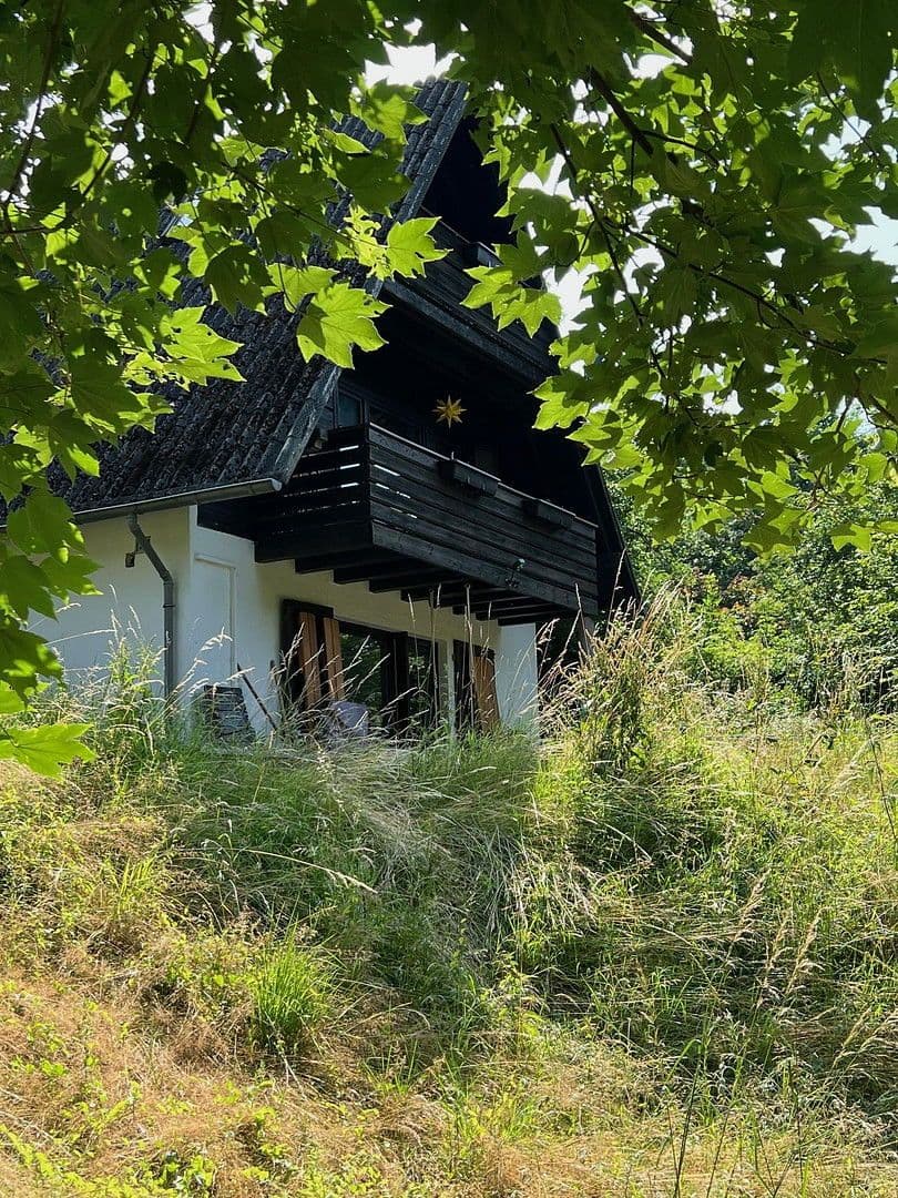 Prenájom domu 90 m², pozemek 1.700 m², Bad Soden am Taunus, Hesensko Prenájom domu 90 m², pozemek 1.700 m², Bad Soden am Taunus, Hesensko