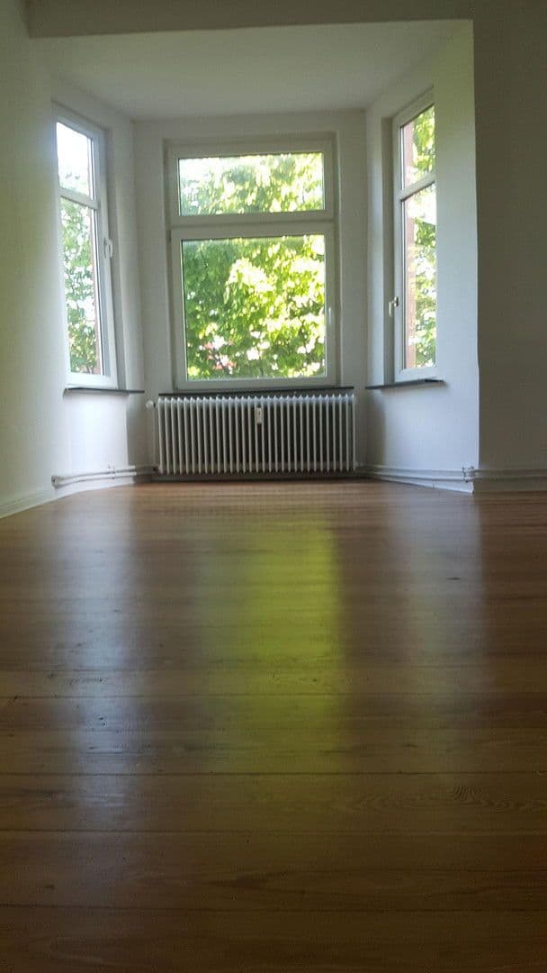 Prenájom bytu 4-izbový 95 m², Flensburg, Šlezvicko-Holštajnsko Prenájom bytu 4-izbový 95 m², Flensburg, Šlezvicko-Holštajnsko