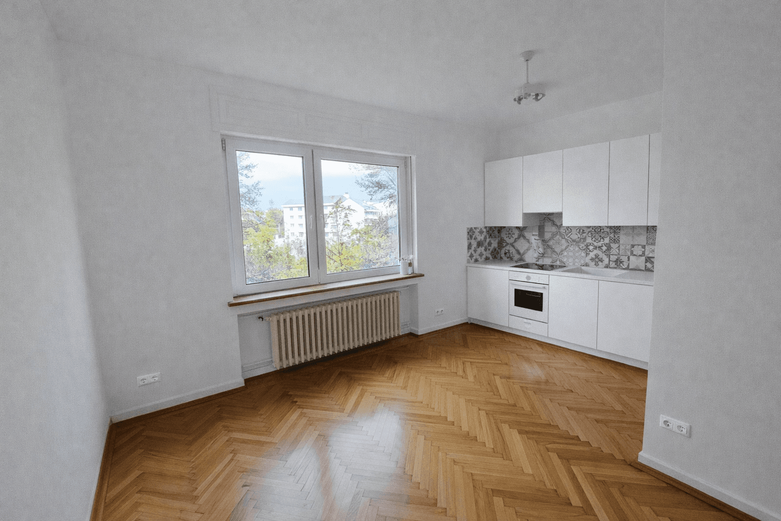 Prenájom bytu 1-izbový 45 m², Bahnhofstraße 31, Bonn, Severné Porýnie - Westfálsko Prenájom bytu 1-izbový 45 m², Bahnhofstraße 31, Bonn, Severné Porýnie - Westfálsko