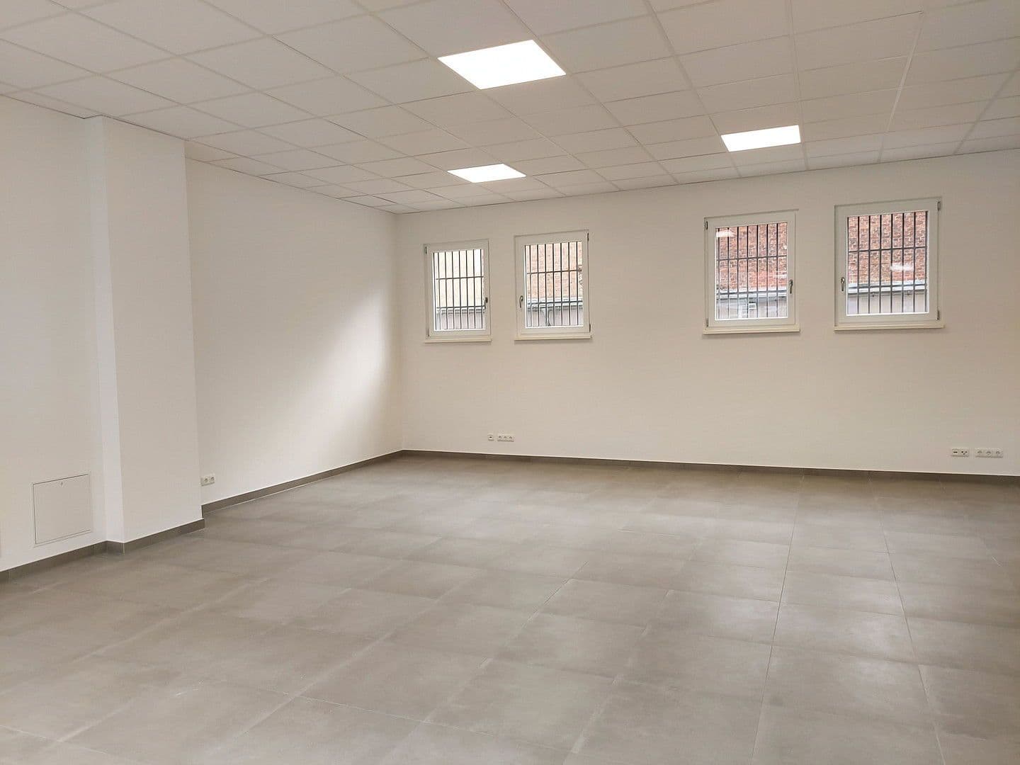 Prenájom nebytového priestoru 137 m², Allerheiligenstr. 13, Frankfurt, Hesensko Prenájom nebytového priestoru 137 m², Allerheiligenstr. 13, Frankfurt, Hesensko