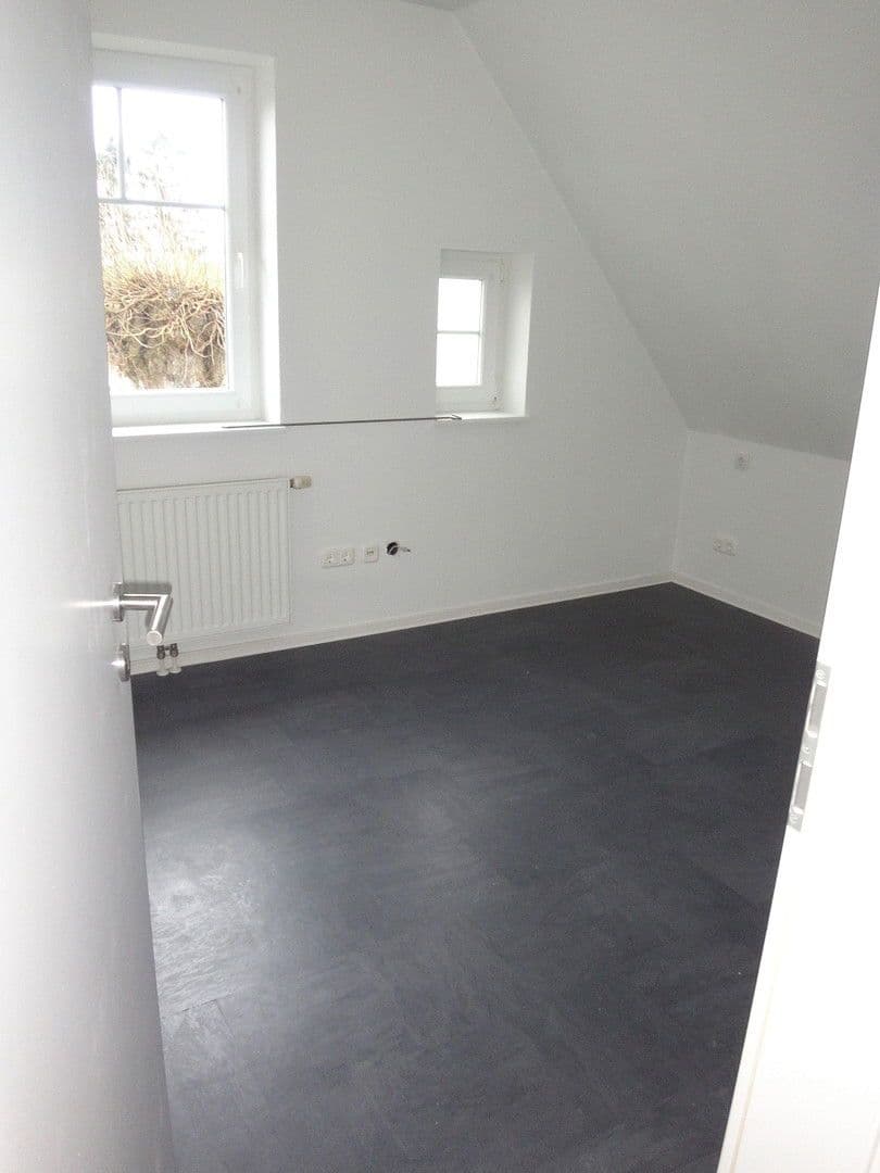 Prenájom domu 75 m², pozemek 320 m², Hollenbek, Šlezvicko-Holštajnsko Prenájom domu 75 m², pozemek 320 m², Hollenbek, Šlezvicko-Holštajnsko