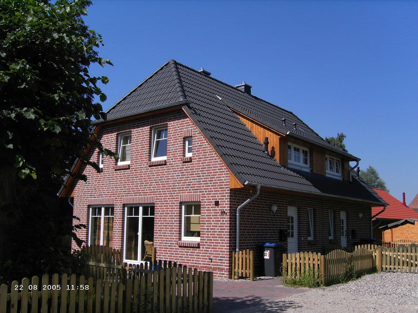 Prenájom domu 75 m², pozemek 320 m², Hollenbek, Šlezvicko-Holštajnsko Prenájom domu 75 m², pozemek 320 m², Hollenbek, Šlezvicko-Holštajnsko