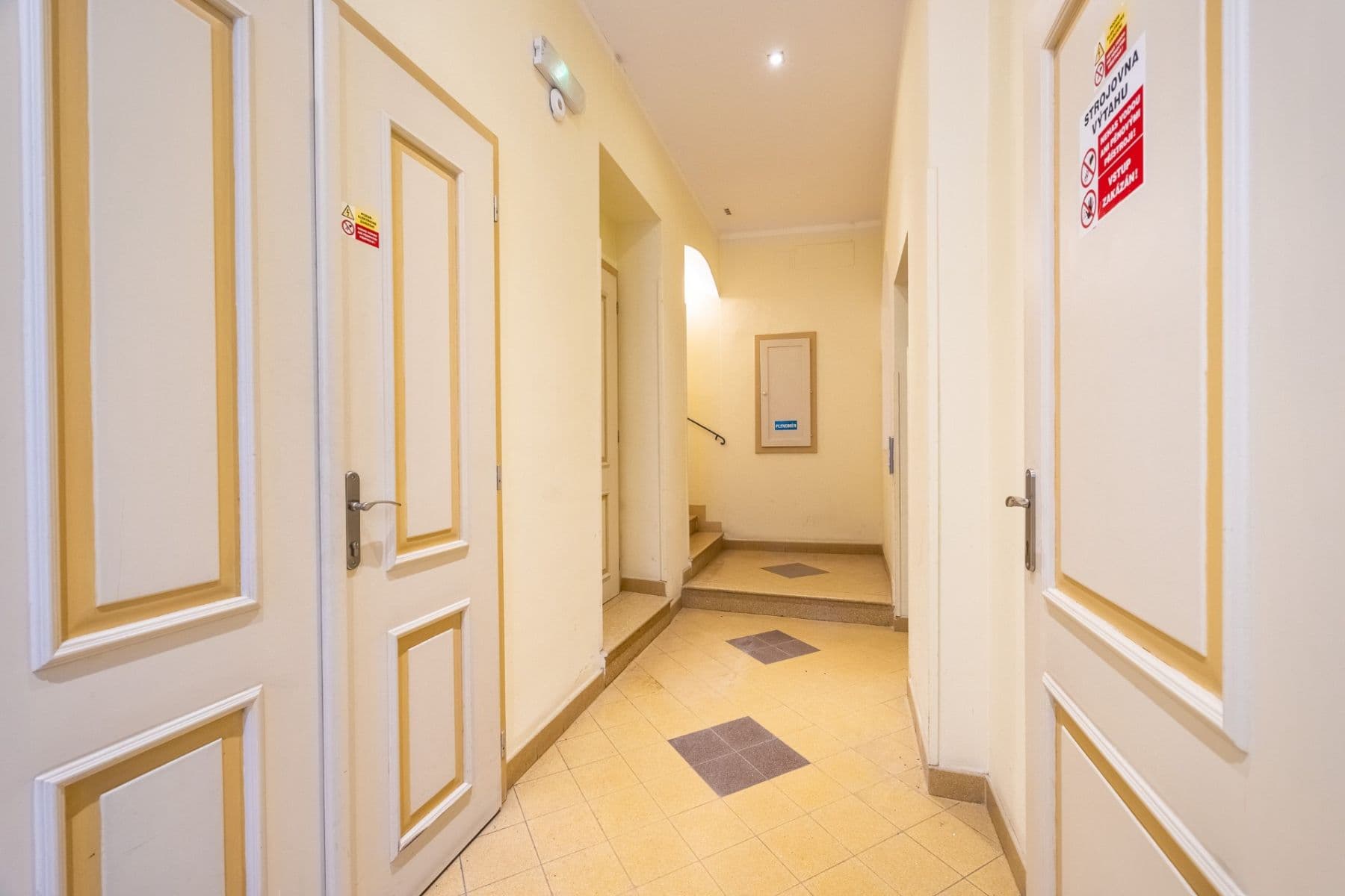 Predaj bytu 3-izbový 77 m², Petrská, Praha, Praha Predaj bytu 3-izbový 77 m², Petrská, Praha, Praha