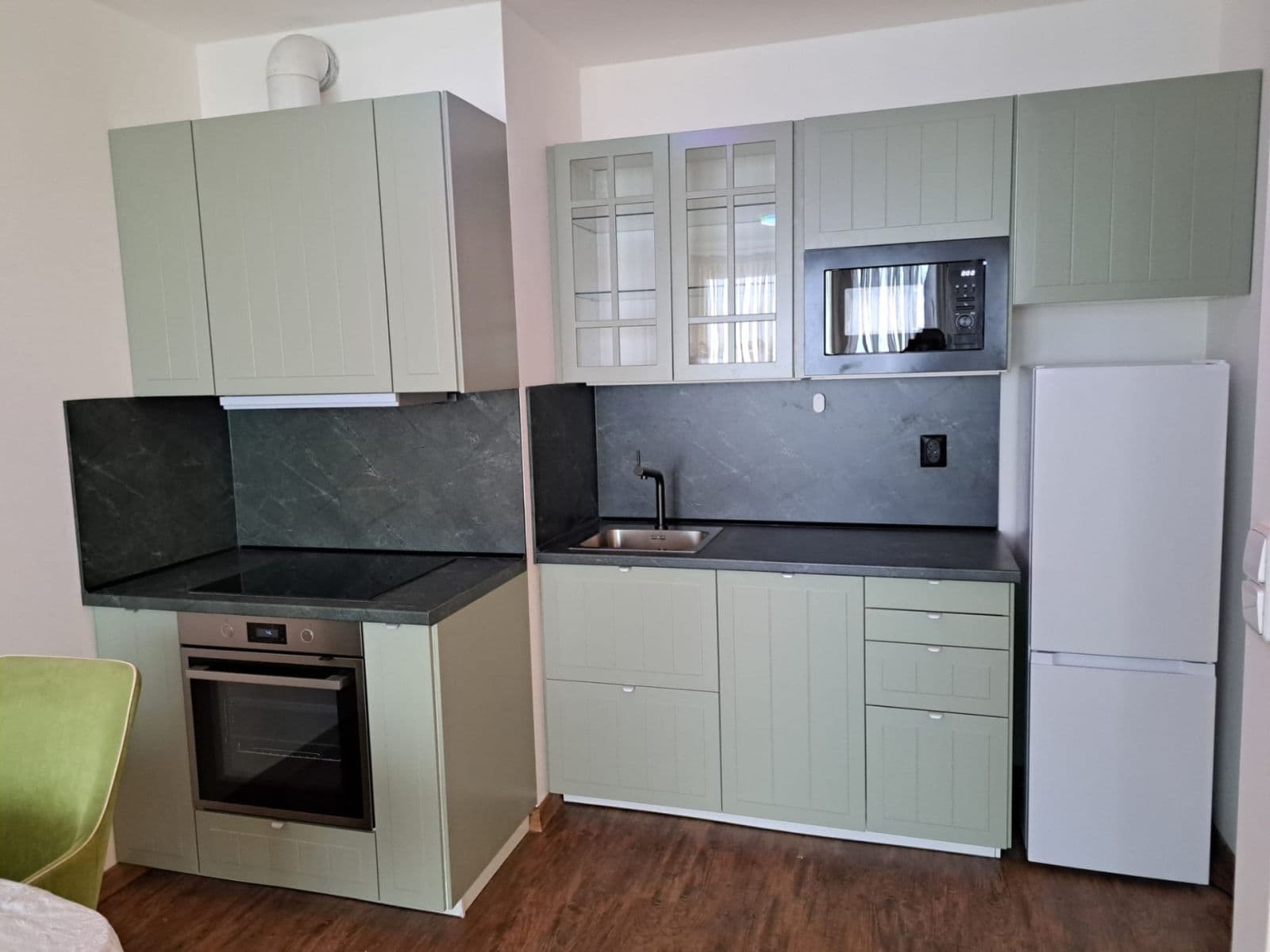 Prenájom bytu 1-izbový 41 m², Honzíkova, Praha, Praha Prenájom bytu 1-izbový 41 m², Honzíkova, Praha, Praha