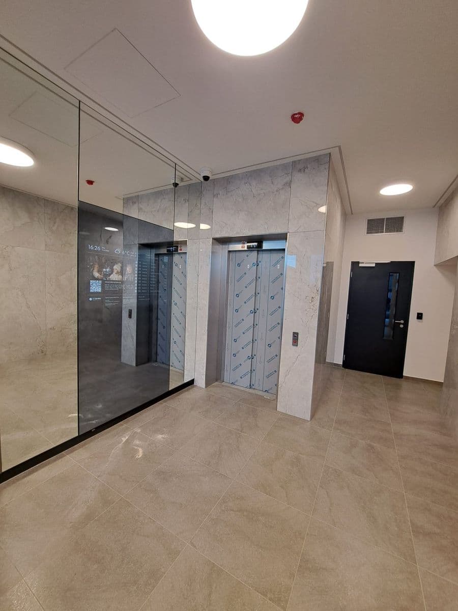 Prenájom bytu 1-izbový 41 m², Honzíkova, Praha, Praha Prenájom bytu 1-izbový 41 m², Honzíkova, Praha, Praha