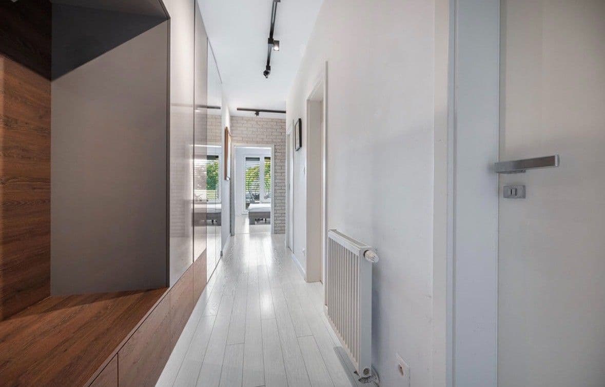 Prenájom bytu 2-izbový 62 m², Drotárska cesta, Bratislava - mestská časť Staré Mesto, Bratislavský kraj Prenájom bytu 2-izbový 62 m², Drotárska cesta, Bratislava - mestská časť Staré Mesto, Bratislavský kraj