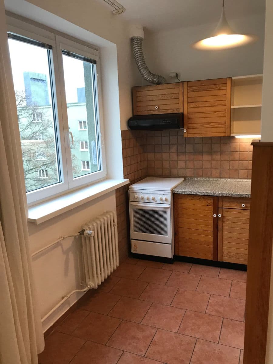 Prenájom bytu 2-izbový 44 m², Pod Rapidem, Praha, Praha Prenájom bytu 2-izbový 44 m², Pod Rapidem, Praha, Praha