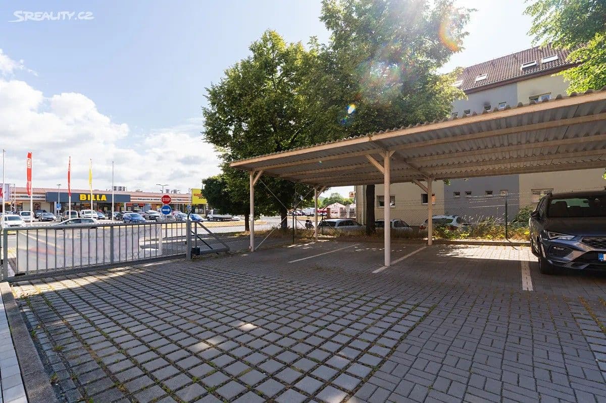 Prenájom bytu 2-izbový 53 m², Chomutovská, Most, Ústecký kraj Prenájom bytu 2-izbový 53 m², Chomutovská, Most, Ústecký kraj