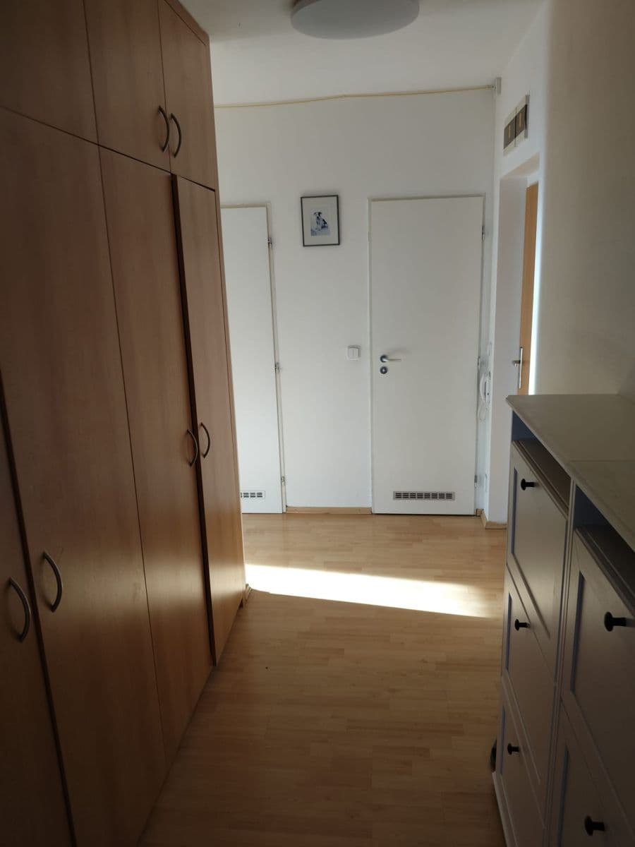 Predaj bytu 3-izbový 63 m², Jaroslava Foglara, Praha, Praha Predaj bytu 3-izbový 63 m², Jaroslava Foglara, Praha, Praha