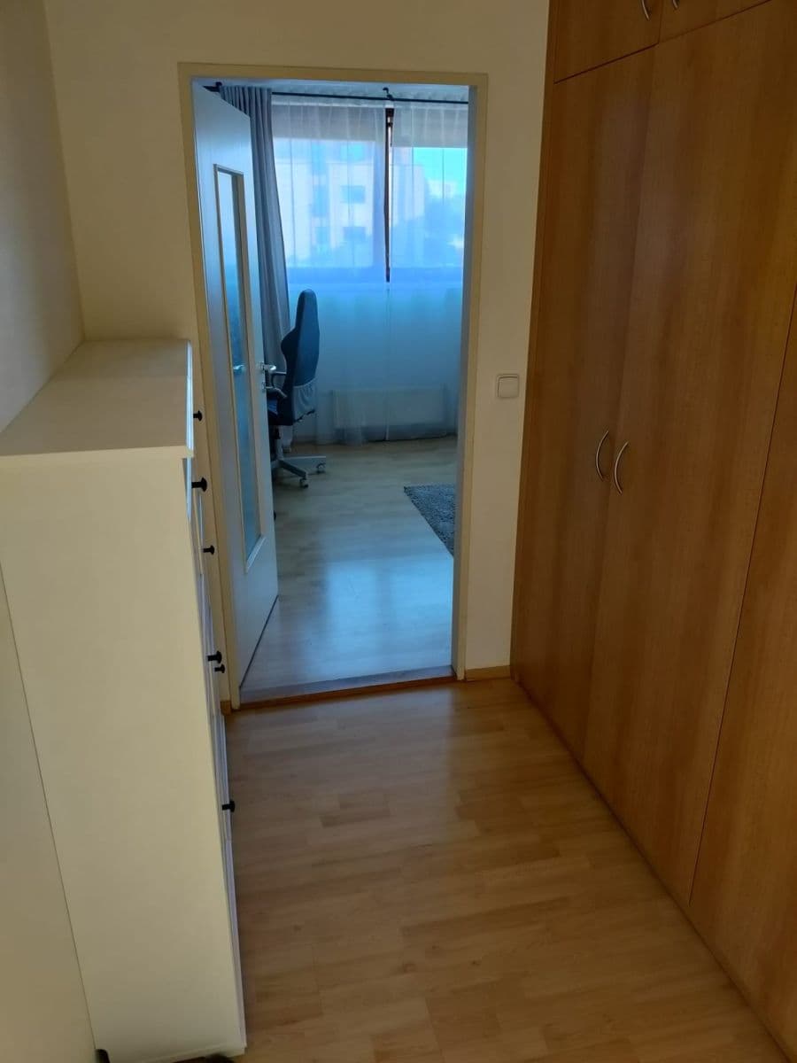 Predaj bytu 3-izbový 63 m², Jaroslava Foglara, Praha, Praha Predaj bytu 3-izbový 63 m², Jaroslava Foglara, Praha, Praha