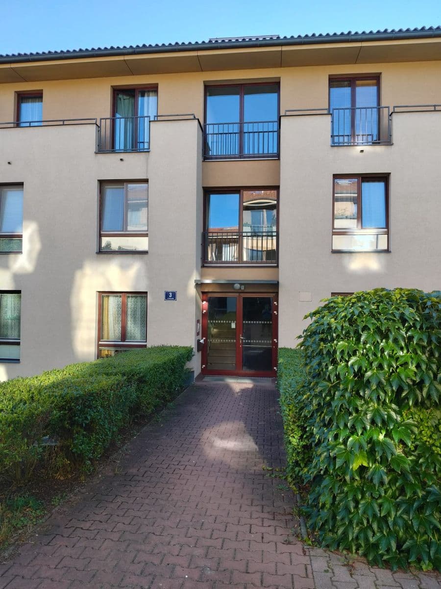 Predaj bytu 3-izbový 63 m², Jaroslava Foglara, Praha, Praha Predaj bytu 3-izbový 63 m², Jaroslava Foglara, Praha, Praha